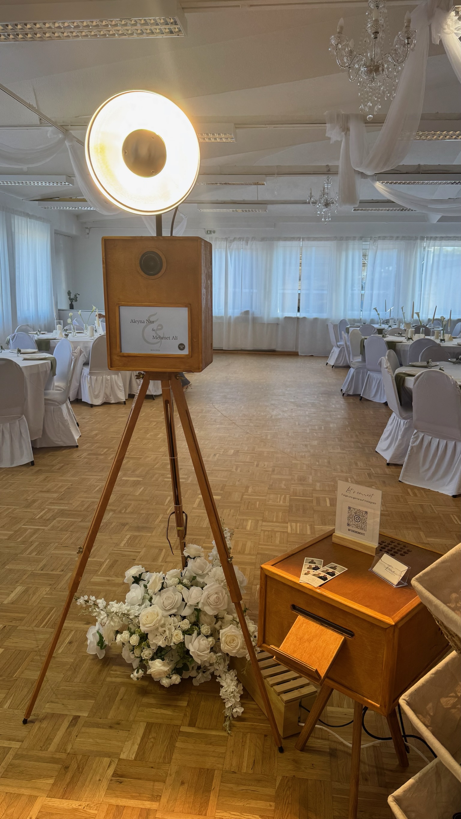 Premium Photobooth mit Ring-Licht und Vintage-Design